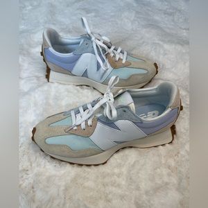 New Balance 327. Women’s shoes, never been worn. Size 7.5